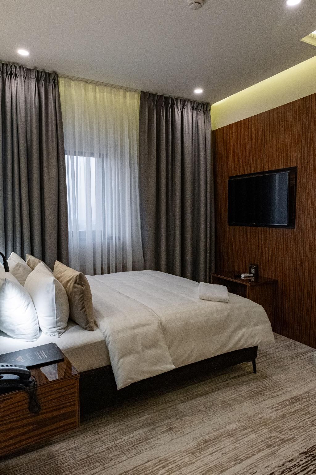 Family Room - 2 Double Beds