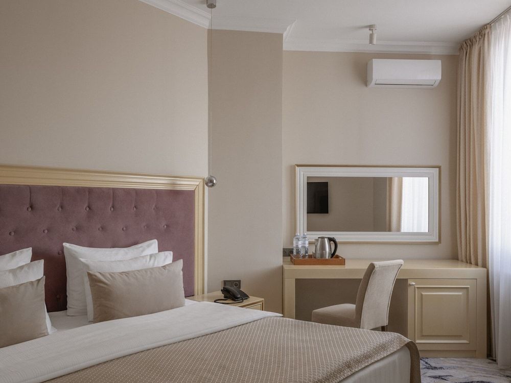 Hotel Kazakhstan Superior Double Room 2