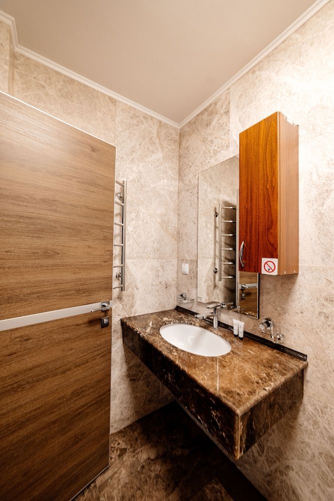 Chagala Uralsk Hotel Superior Apartment 8