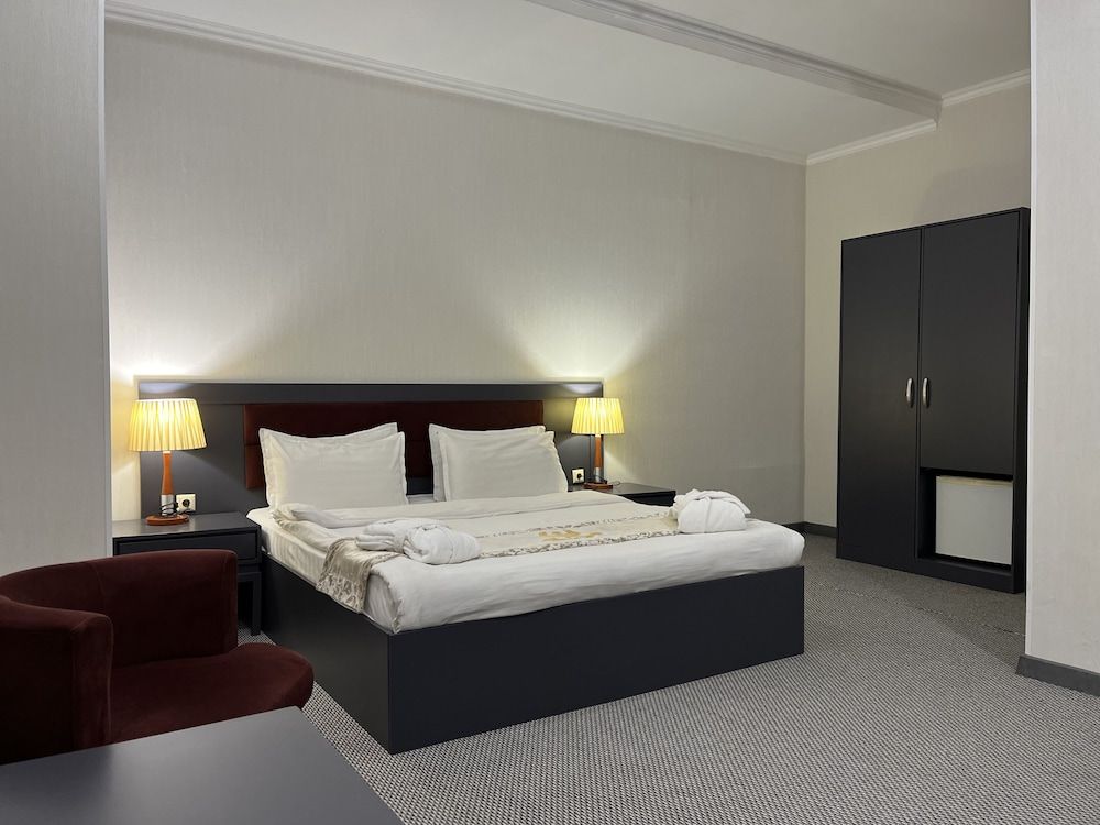 Grand Erbil Hotel Economy Double Room, No Windows 2