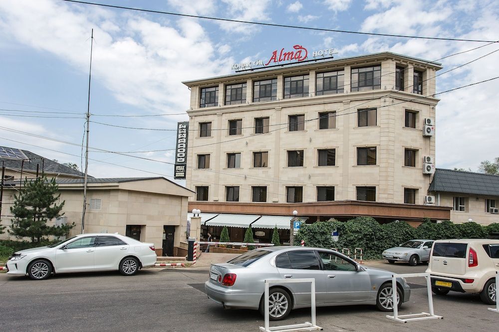 undefined Hotel Alma 2