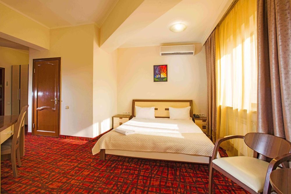 undefined Hotel Alma 9