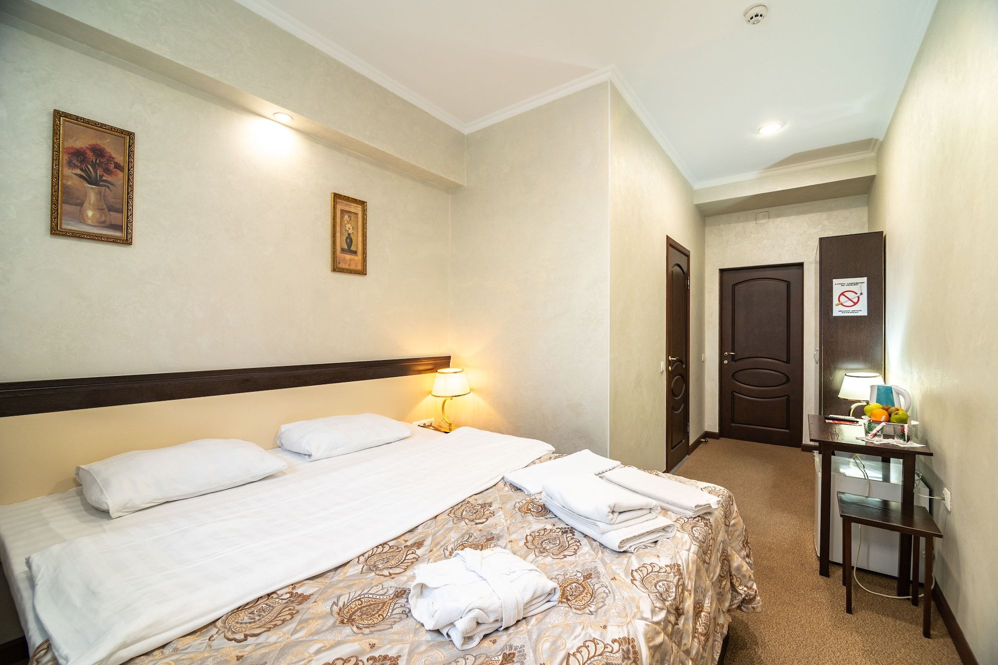 undefined Hotel MILDOM Express 8