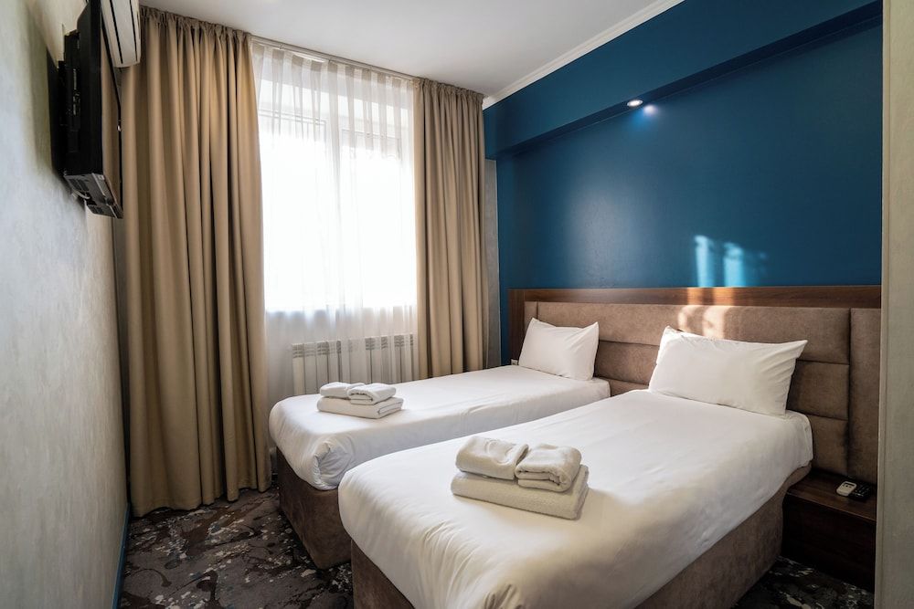 Hotel MILDOM Express Double or Twin Room, City View
