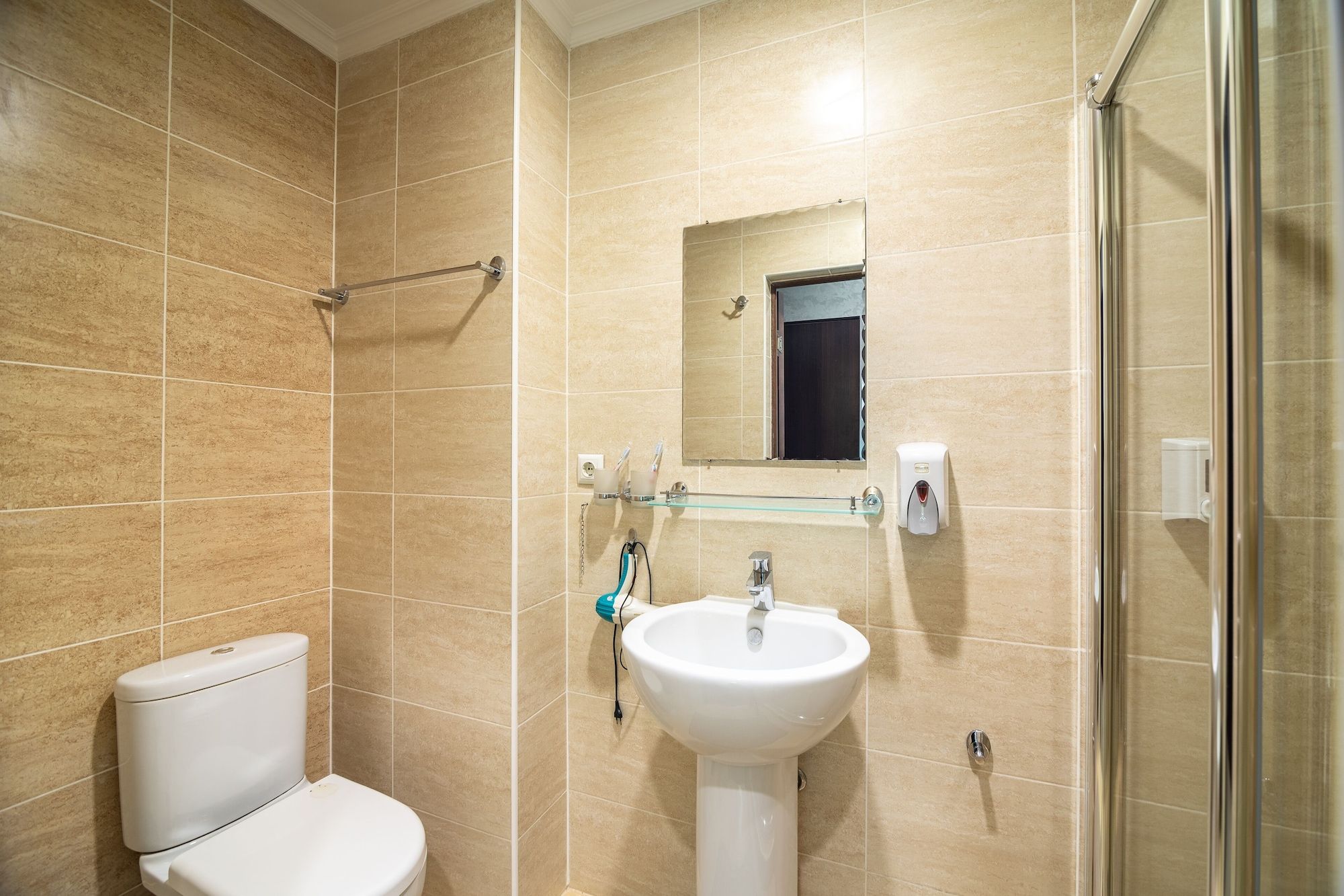 undefined Hotel MILDOM Express 9