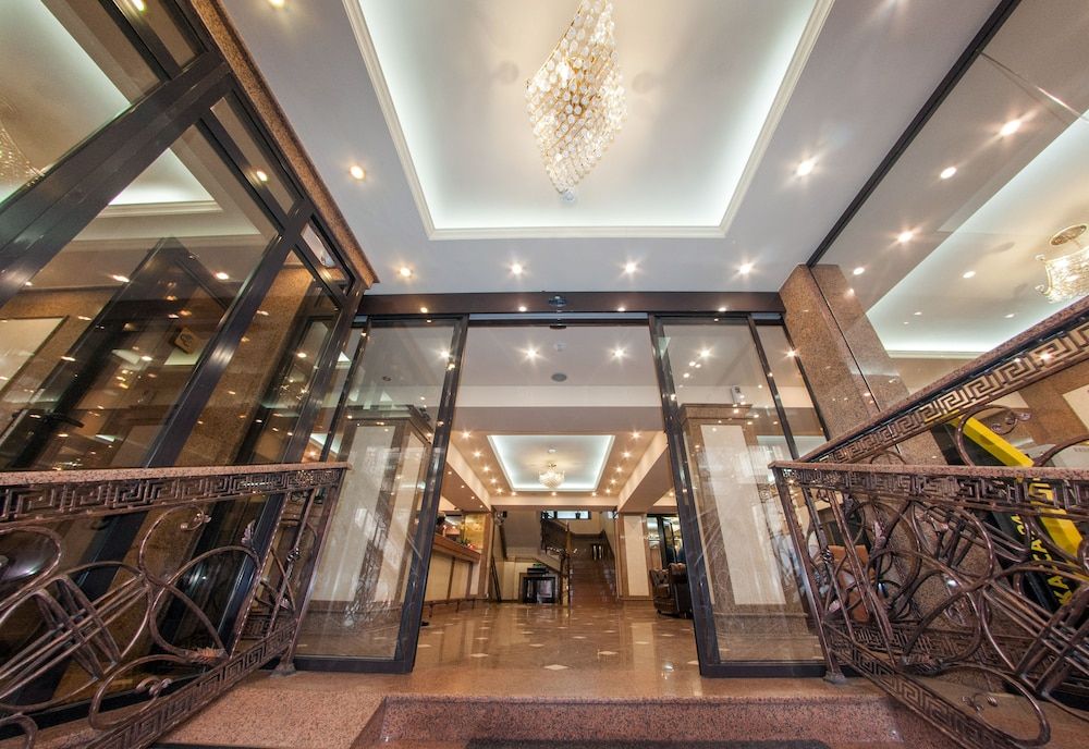 undefined Uyut Hotel 5