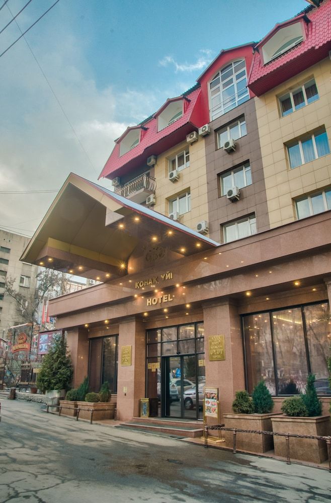 undefined Uyut Hotel 10