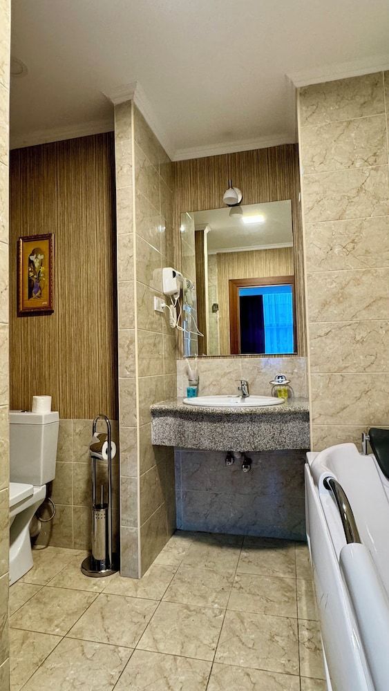 Grand Hotel Eurasia Budget Double Room 40