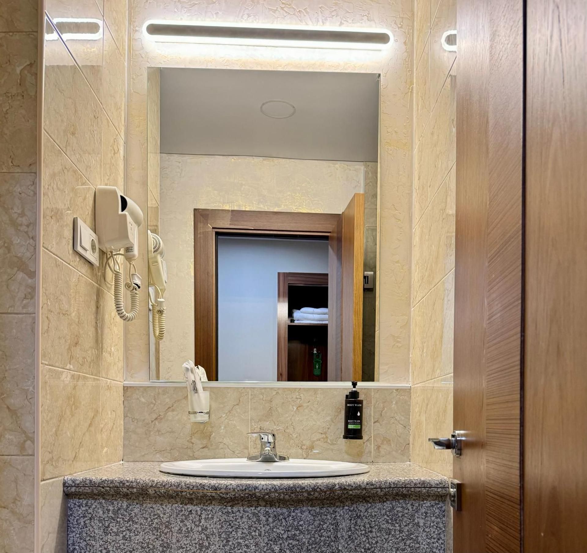 Grand Hotel Eurasia Budget Double Room 43