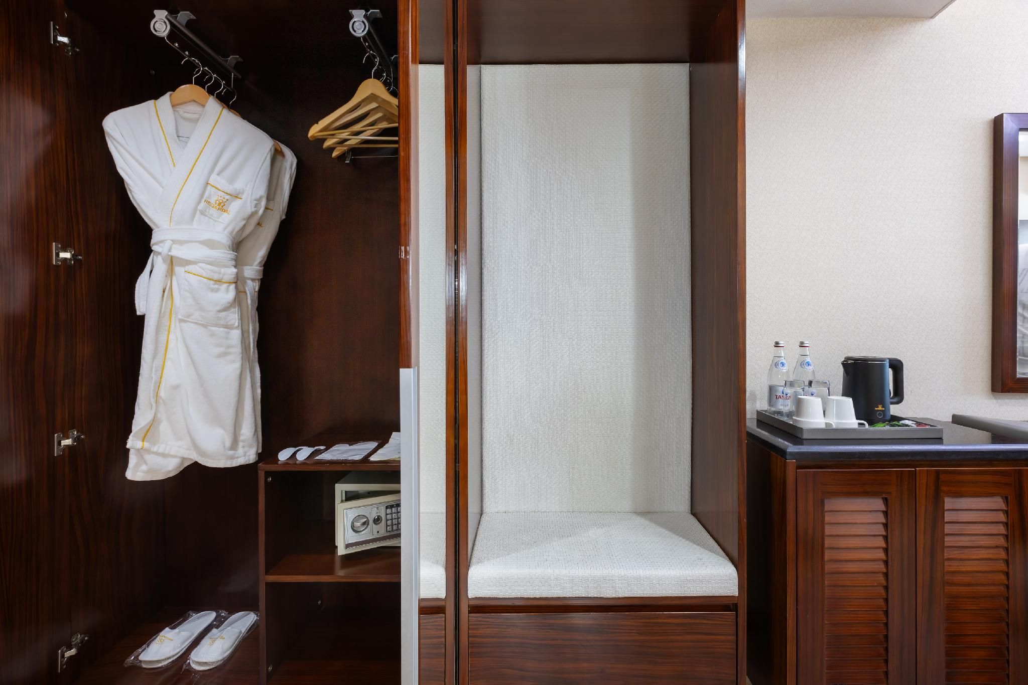Amenity (Guest room)
