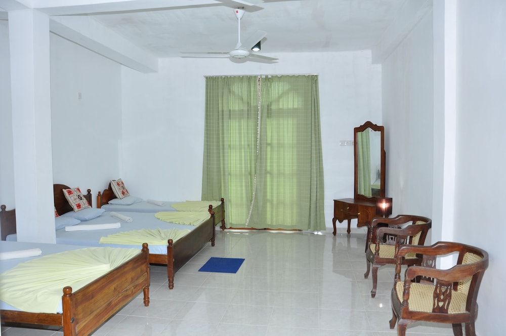 Seyara Holiday Resort Standard Room (Standard Double or Twin  with Fan) 4
