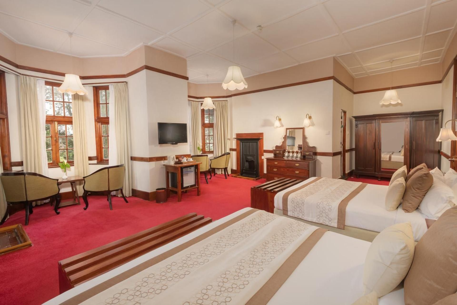 Grand Hotel Deluxe Room 2