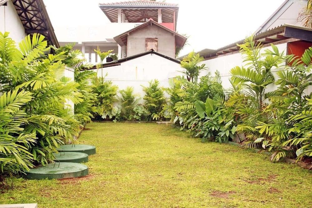 undefined Villa Thotiya 9