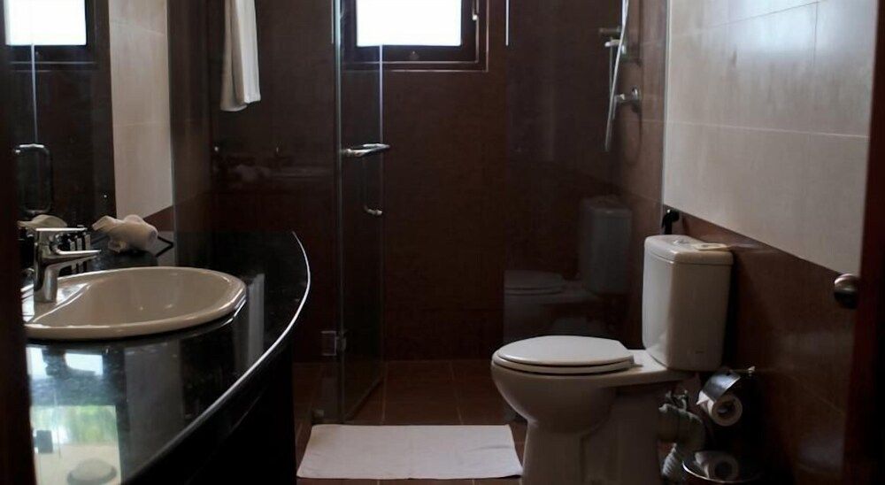 Lavendish Okrin Hotel Deluxe Double Room 4