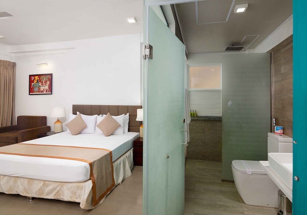 South Lake Resort Koggala Deluxe Double Room, Lake View 4