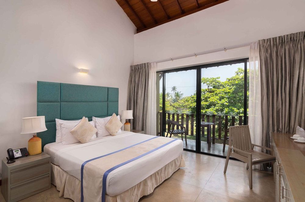 South Lake Resort Koggala Deluxe Double Room, Garden View 4
