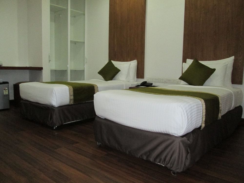 Emerald Hill Hotel Double Room, Private Bathroom, Mountain View 8