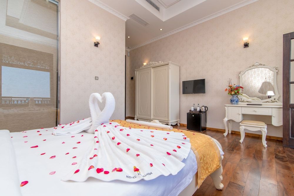 Deluxe Double Room, Mountain View, Oceanfront
