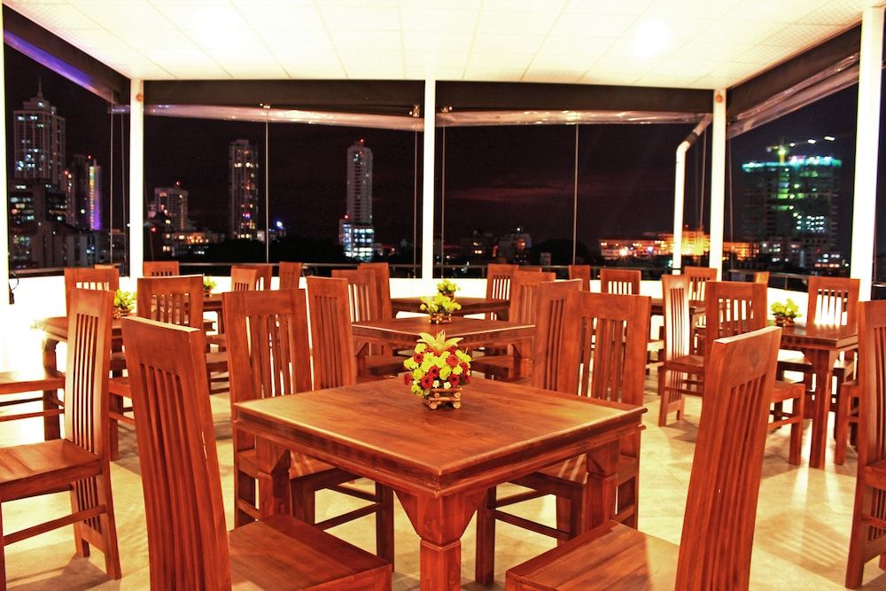 undefined Thilhara Days Inn 6