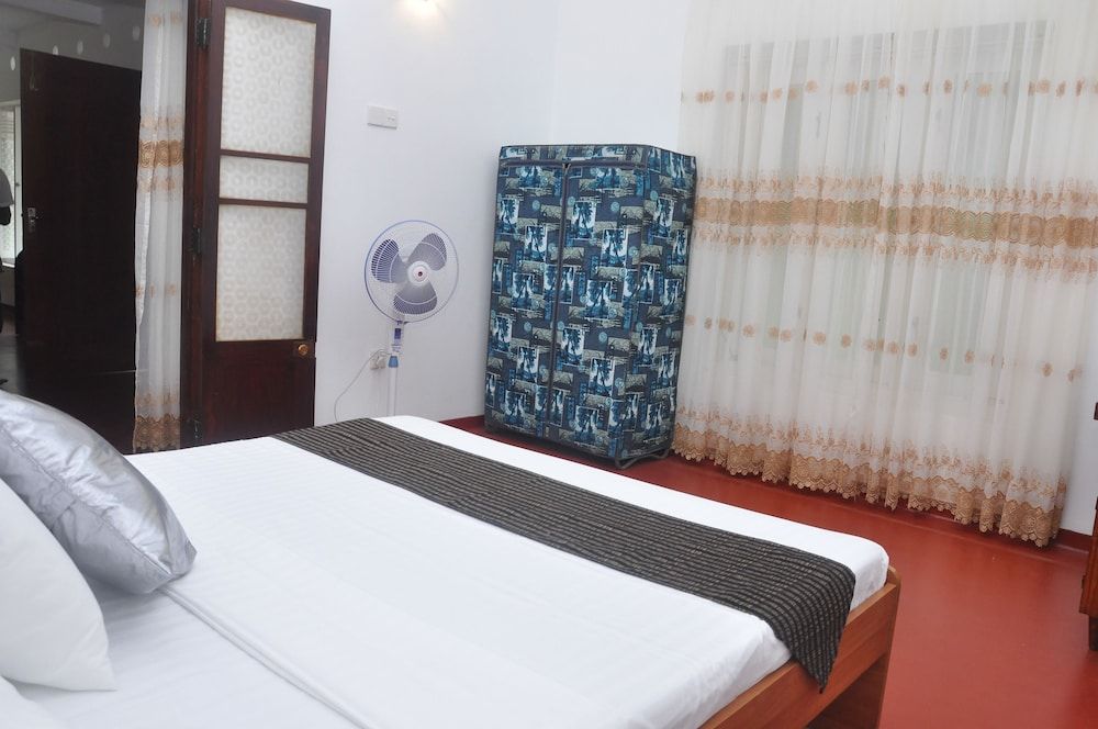 Kurumba Hills Standard Room, Garden View