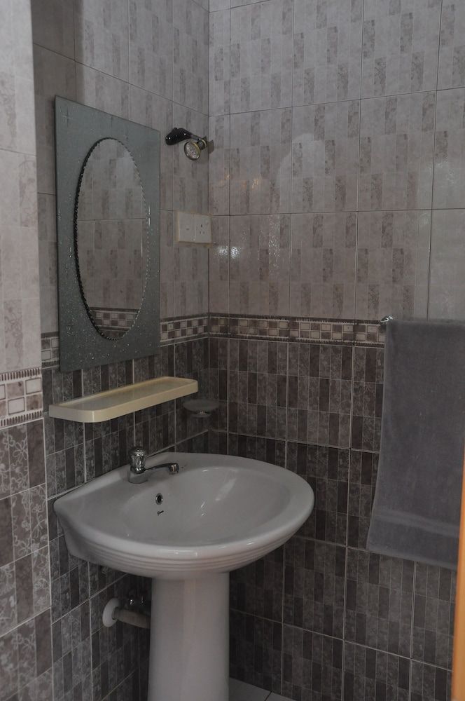 Kurumba Hills Deluxe Room, Balcony 7