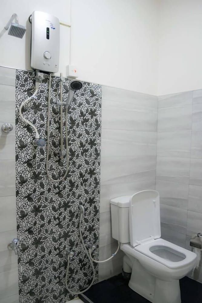 Sameera Villa Triple Room, Garden View 2