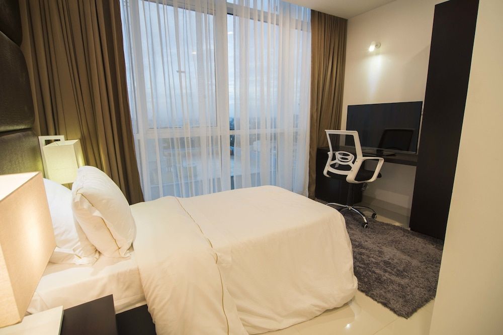 undefined Platinum One Suites 9