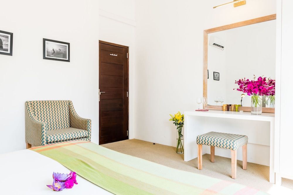 undefined W15 Colombo 8