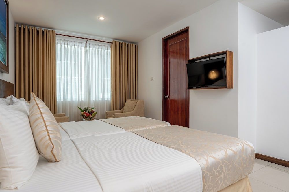 Mirage Colombo Hotel Standard Room 2