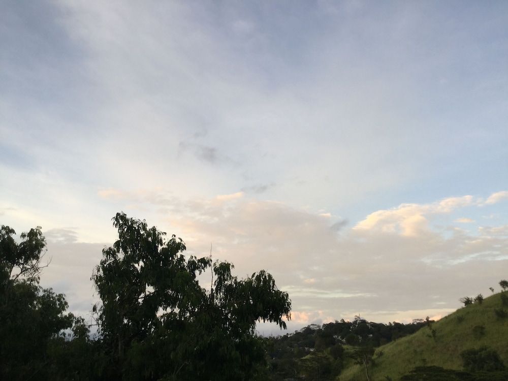 Hanthana House Deluxe Double Room 13