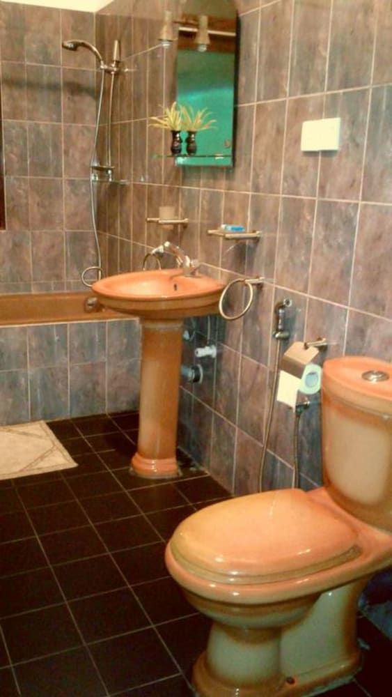 The Blue Beach Guesthouse Triple Room, Accessible, Pool View 6