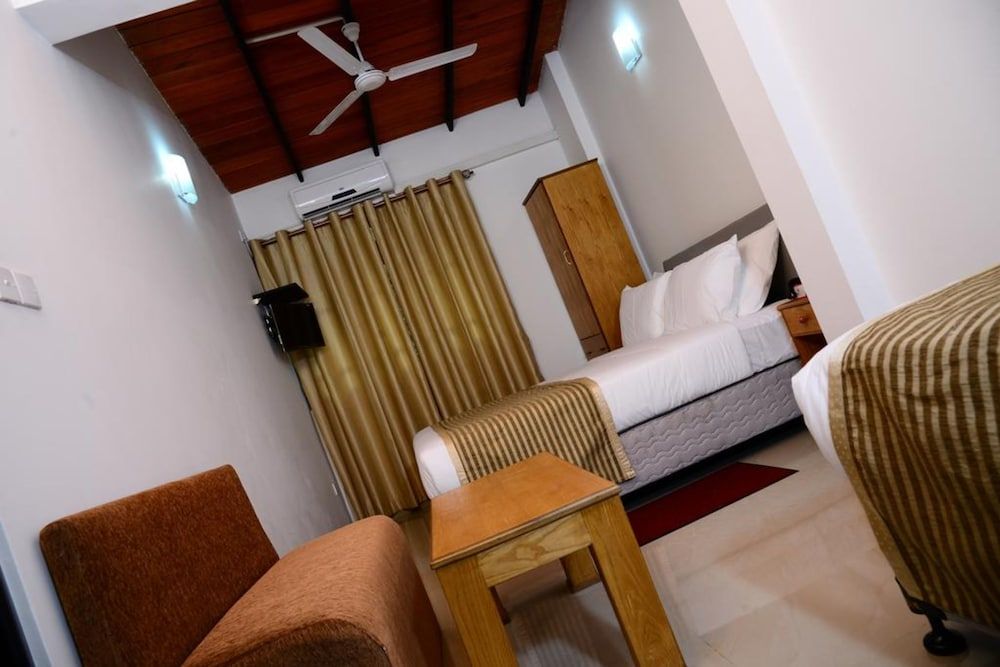 undefined Avanhala by Royal Mall 7