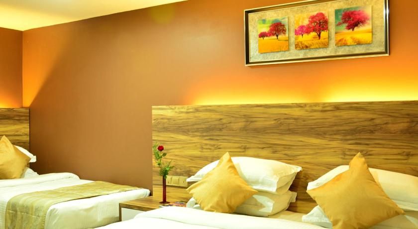 undefined Pearl City Hotel 4