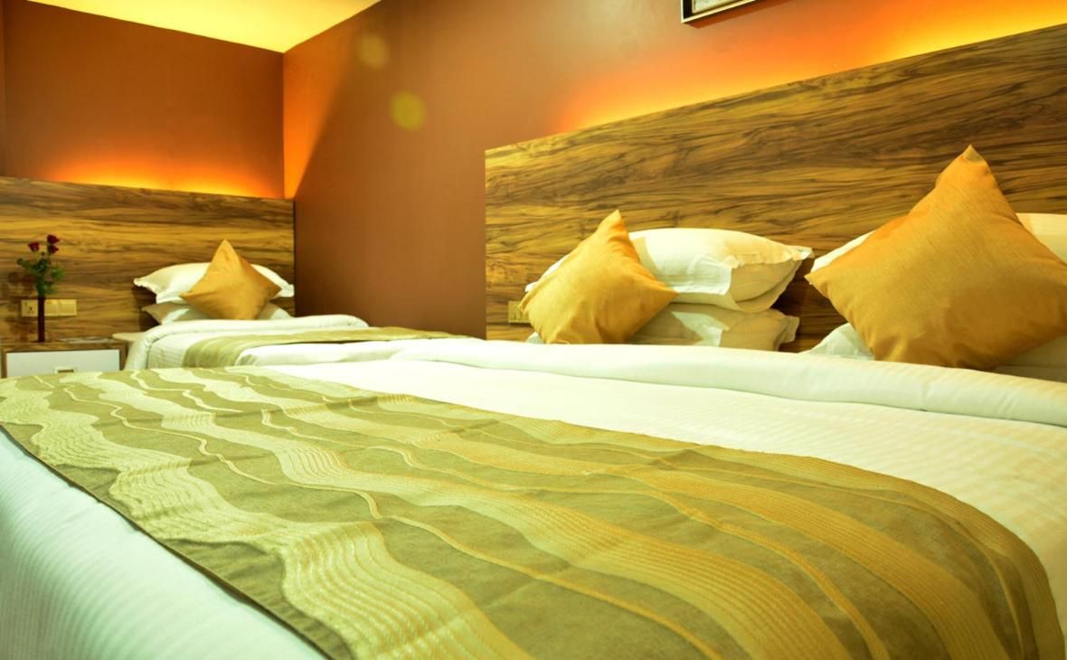 undefined Pearl City Hotel 5