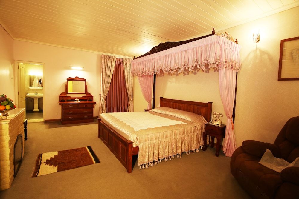 Super  Deluxe,1 Bedroom, Non Smoking, Bathtub