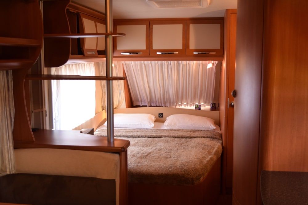 Go Outdoors Caravan Park Nuwara Eliya Standard Mobile Home, 1 Bedroom, Lake View 5