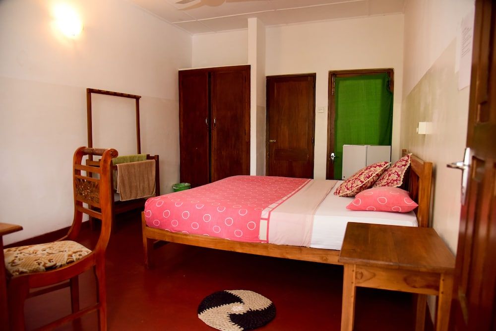 Hotel Mango Garden Standard Double Room