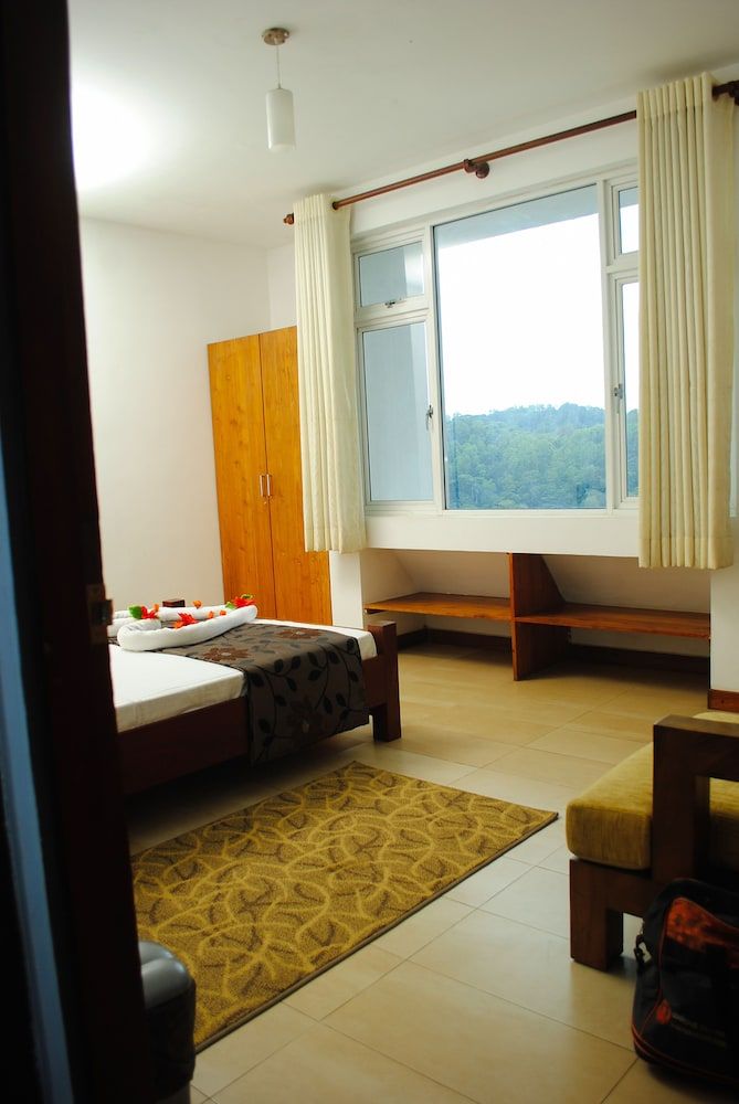 Hotel See Kandy Standard Double Room, 1 Double Bed, Non Smoking, Lake View 9