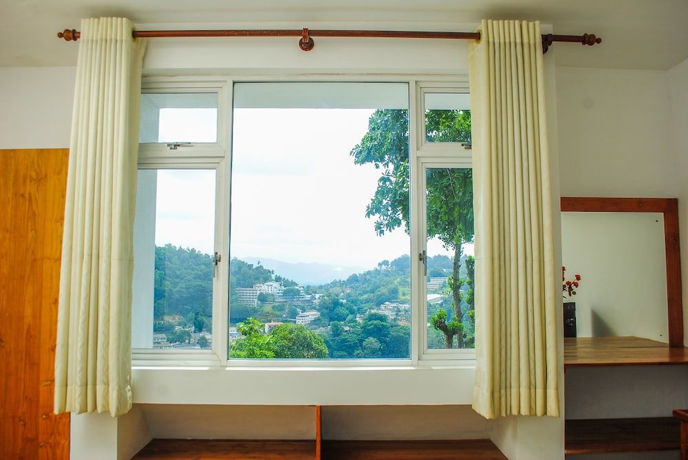 Hotel See Kandy Standard Double Room, 1 Double Bed, Non Smoking, Lake View 4