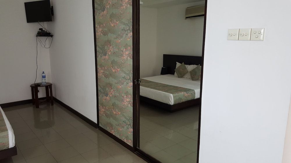 undefined Boutique Colombo 9