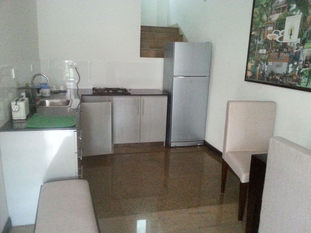 undefined Boutique Colombo 4