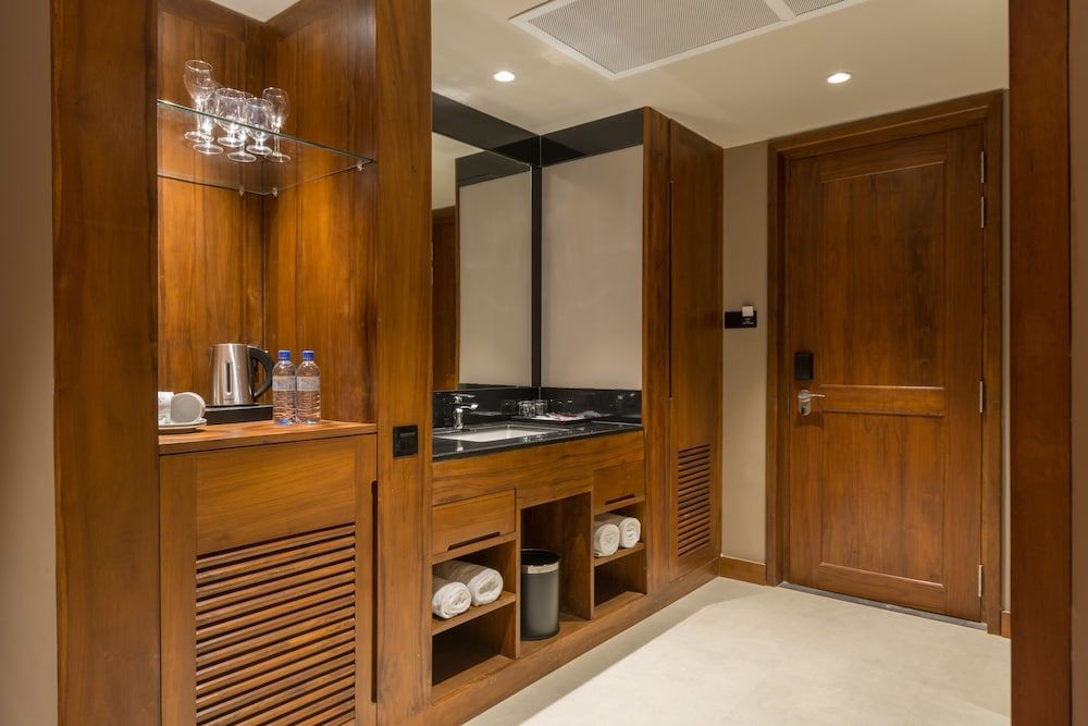 The Swiss Residence Deluxe Double Room, Non Smoking, Mountain View 7