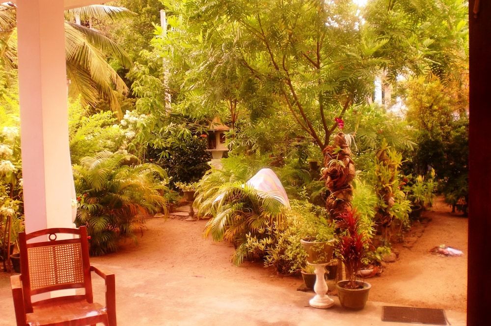 undefined White Villa 10