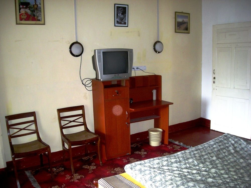 undefined Old English Colonial Bungalow 9