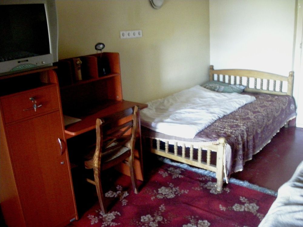 undefined Old English Colonial Bungalow 6