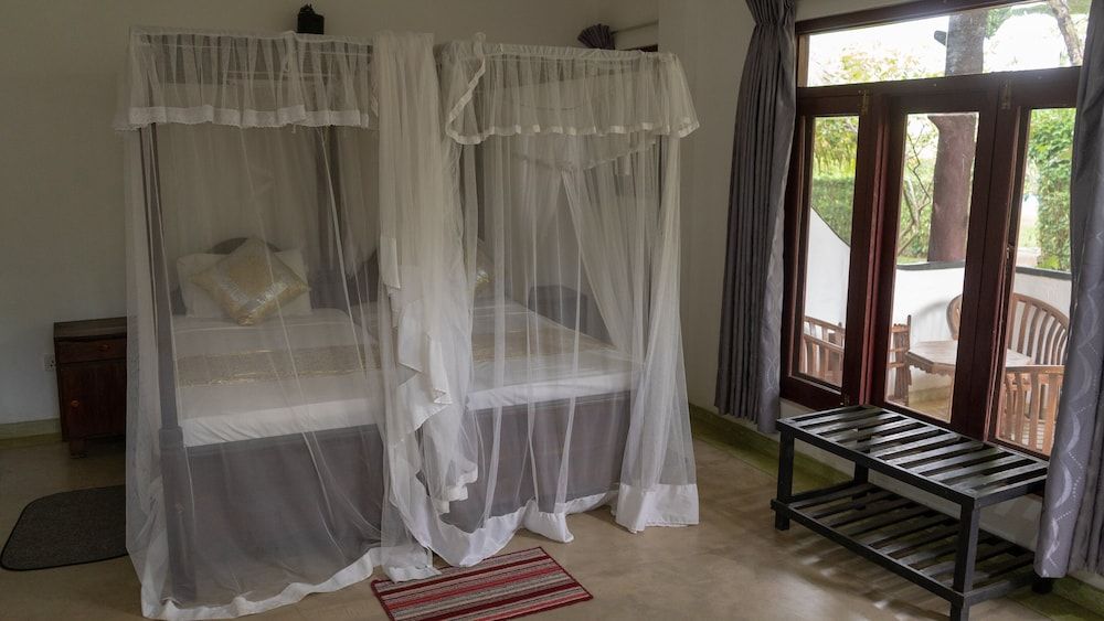 The Hideout Sigiriya Deluxe Double/Twin Room 8