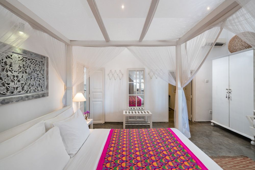 Taru Villas - 906 - Hikkaduwa