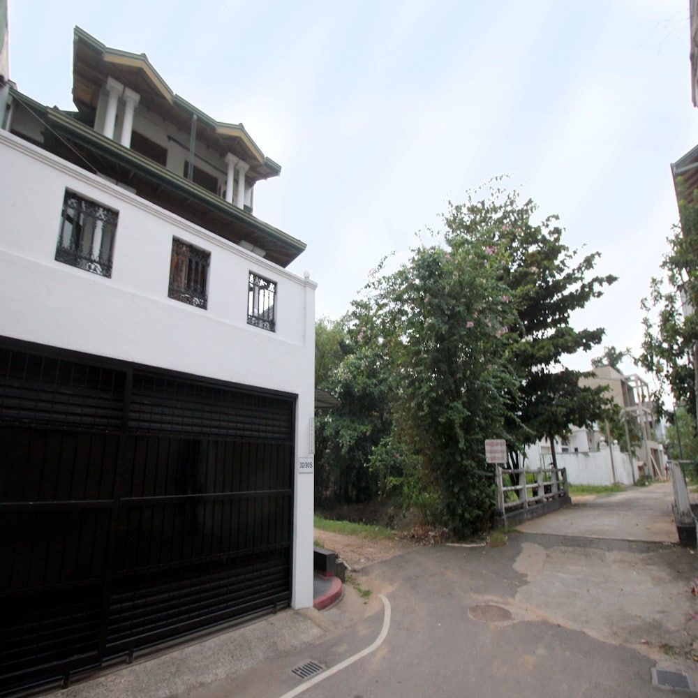 undefined Villa Colombo 7 2