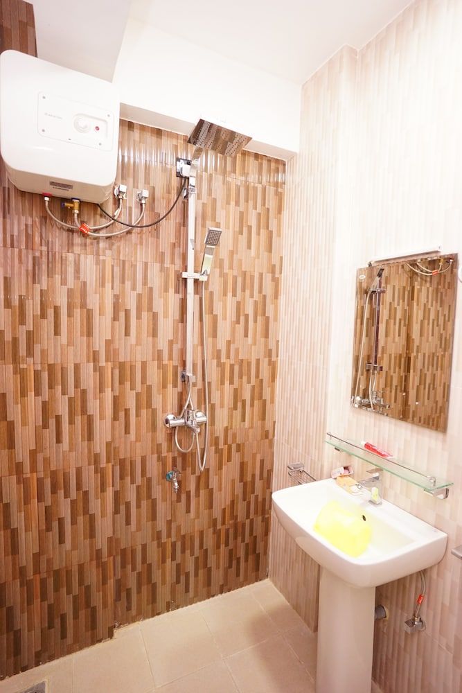 Amazing Alexandra Apartment Luxury Apartment, 4 Bedrooms 15