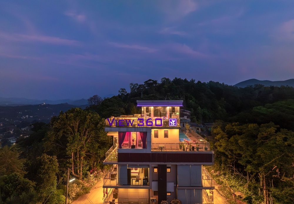 undefined View 360 2